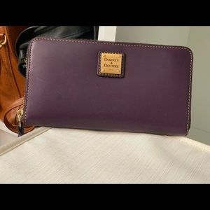 EUC Dooney and Bourke Leather Zip Around Wallet-Eggplant